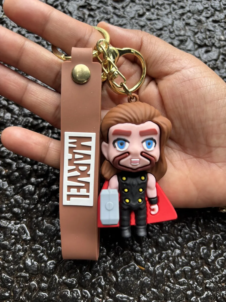 Standing Thor with Hammer Keychain