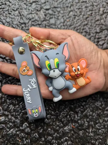 Standing Angry Tom and Happy Jerry Keychain